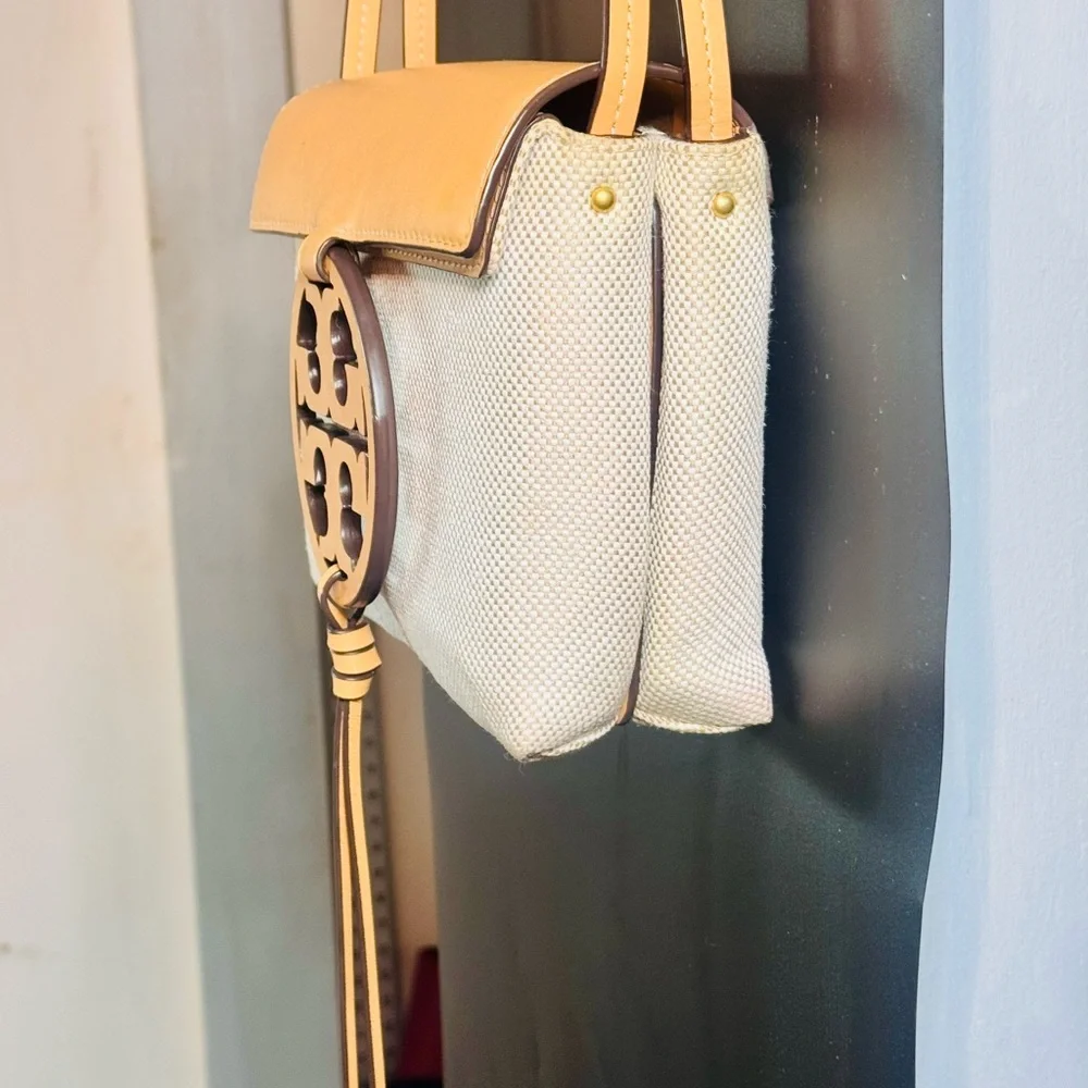 Tory Burch Tan and Cream Crossbody Bag - Picture 4 of 8